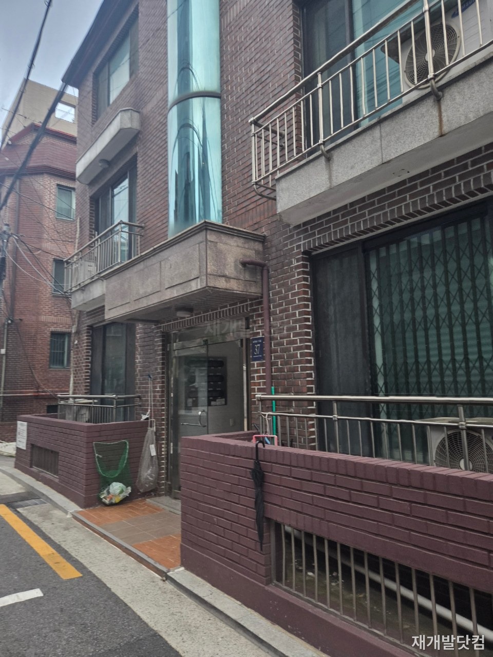 Image 12
